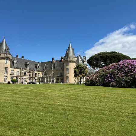 Bed and Breakfast Domaine De Bort Saint-Priest-Taurion Екстер'єр фото