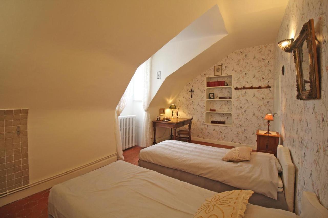 Bed and Breakfast Domaine De Bort Saint-Priest-Taurion Екстер'єр фото