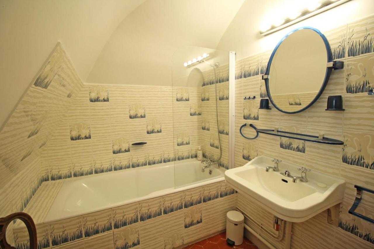 Bed and Breakfast Domaine De Bort Saint-Priest-Taurion Екстер'єр фото