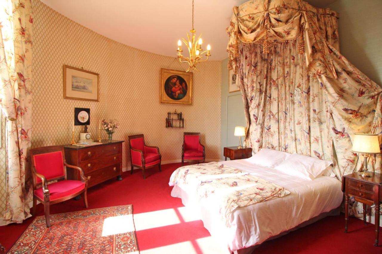 Bed and Breakfast Domaine De Bort Saint-Priest-Taurion Екстер'єр фото